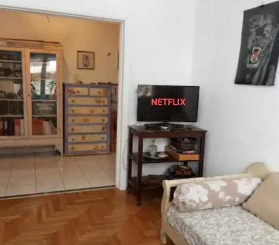 Kyriaki 'S Artistic Apartment Next Metro Agios Ioannis Афины Экстерьер фото